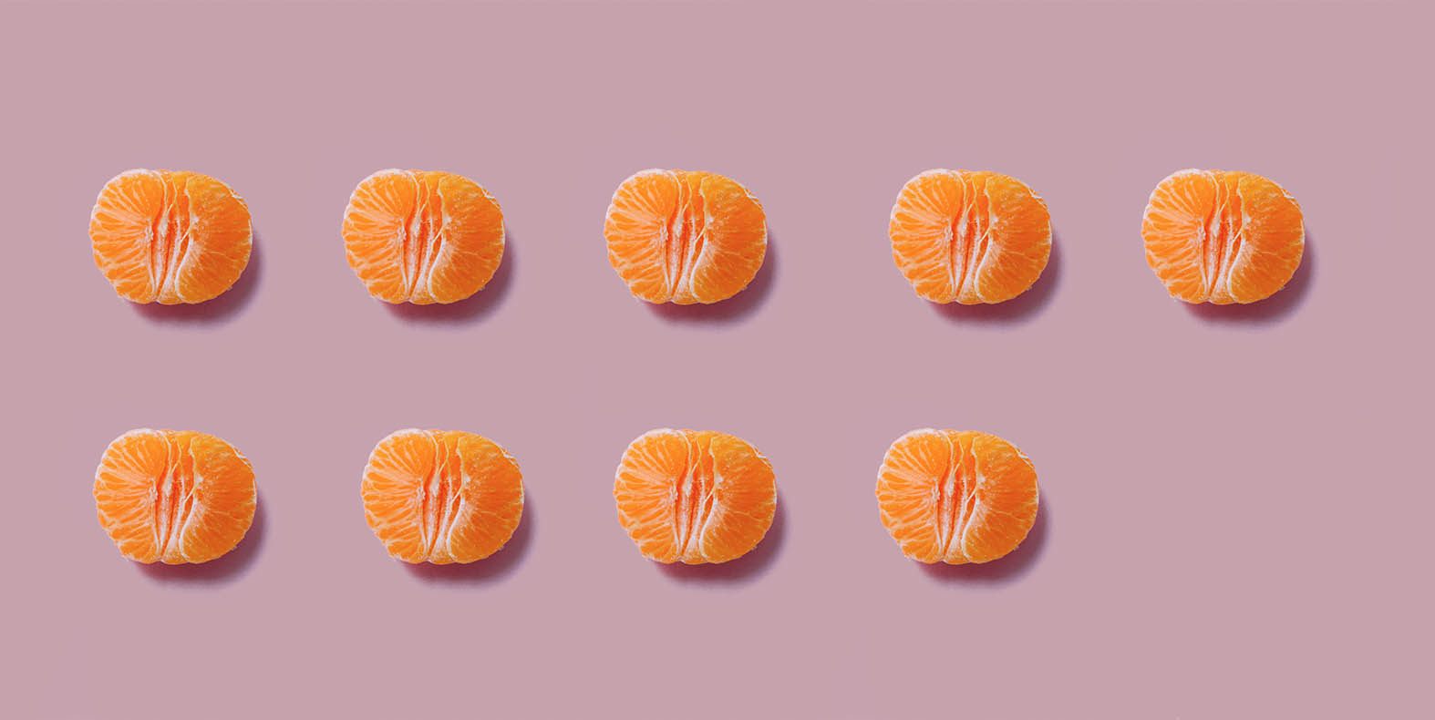 Queued display of oranges
